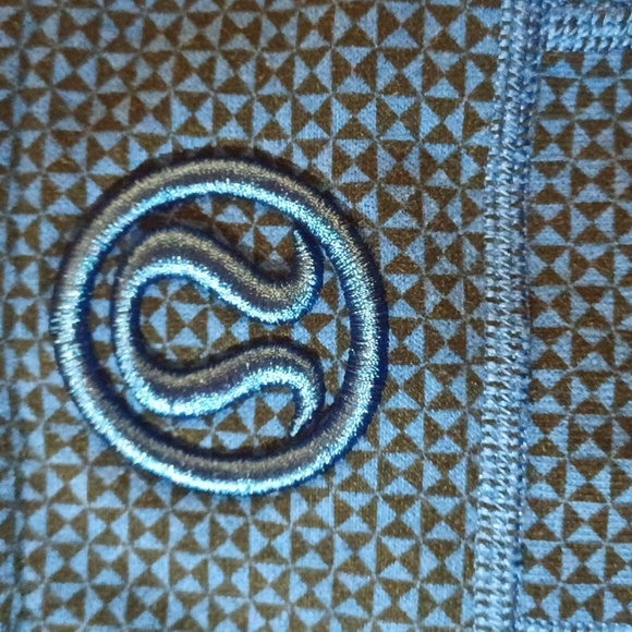 Lululemon Blue Hoodie Scuba Jacket. Size 6 - Picture 14 of 15